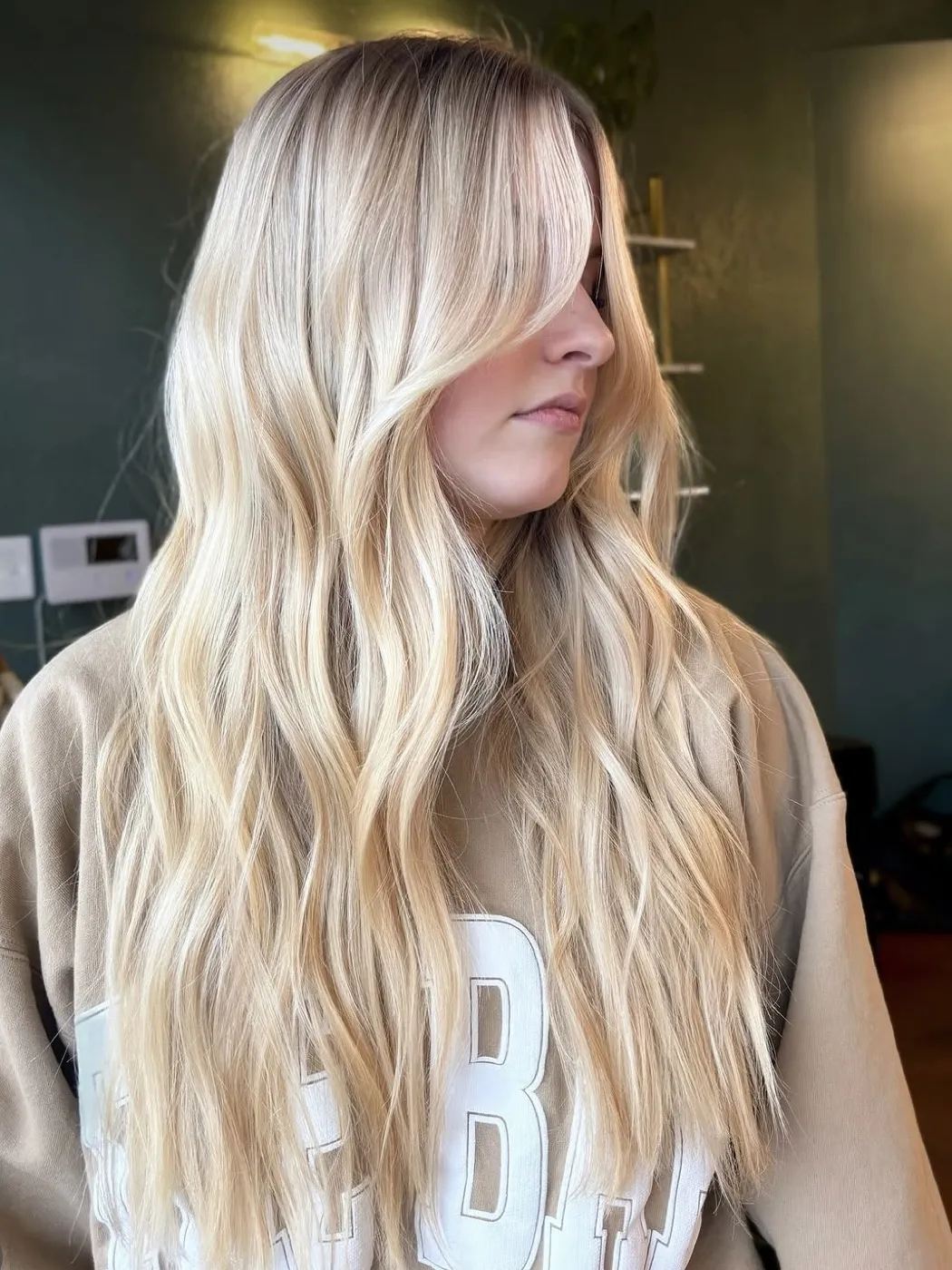 Bright blonde beachy waves